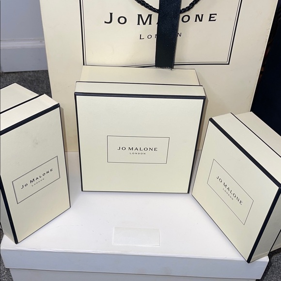 3 FOR 1 Jo Malone Cream and Black Box Set - Picture 3 of 3